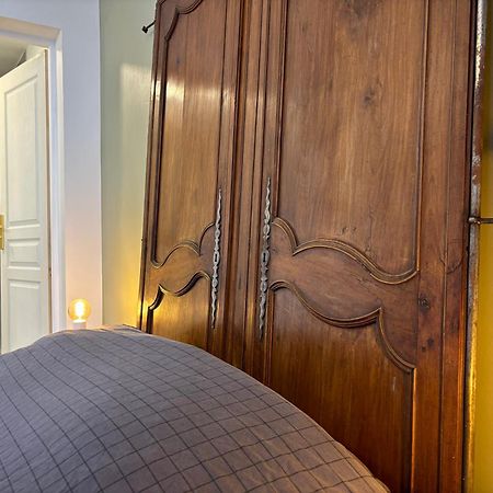 Maison A La Guitarde - Hotel Particulier Hippolyte Chateauroux Bagian luar foto