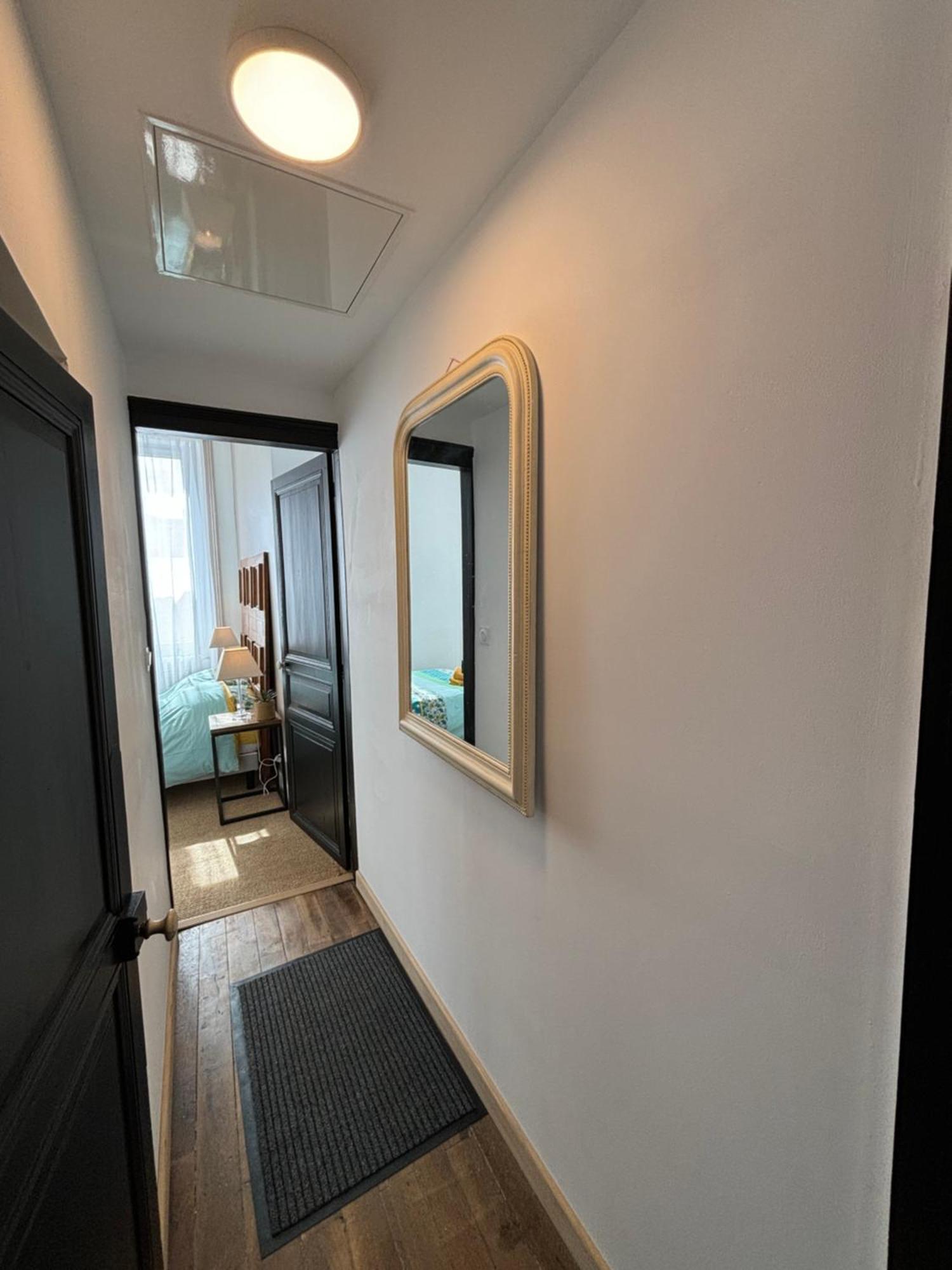 Maison A La Guitarde - Hotel Particulier Hippolyte Chateauroux Bagian luar foto