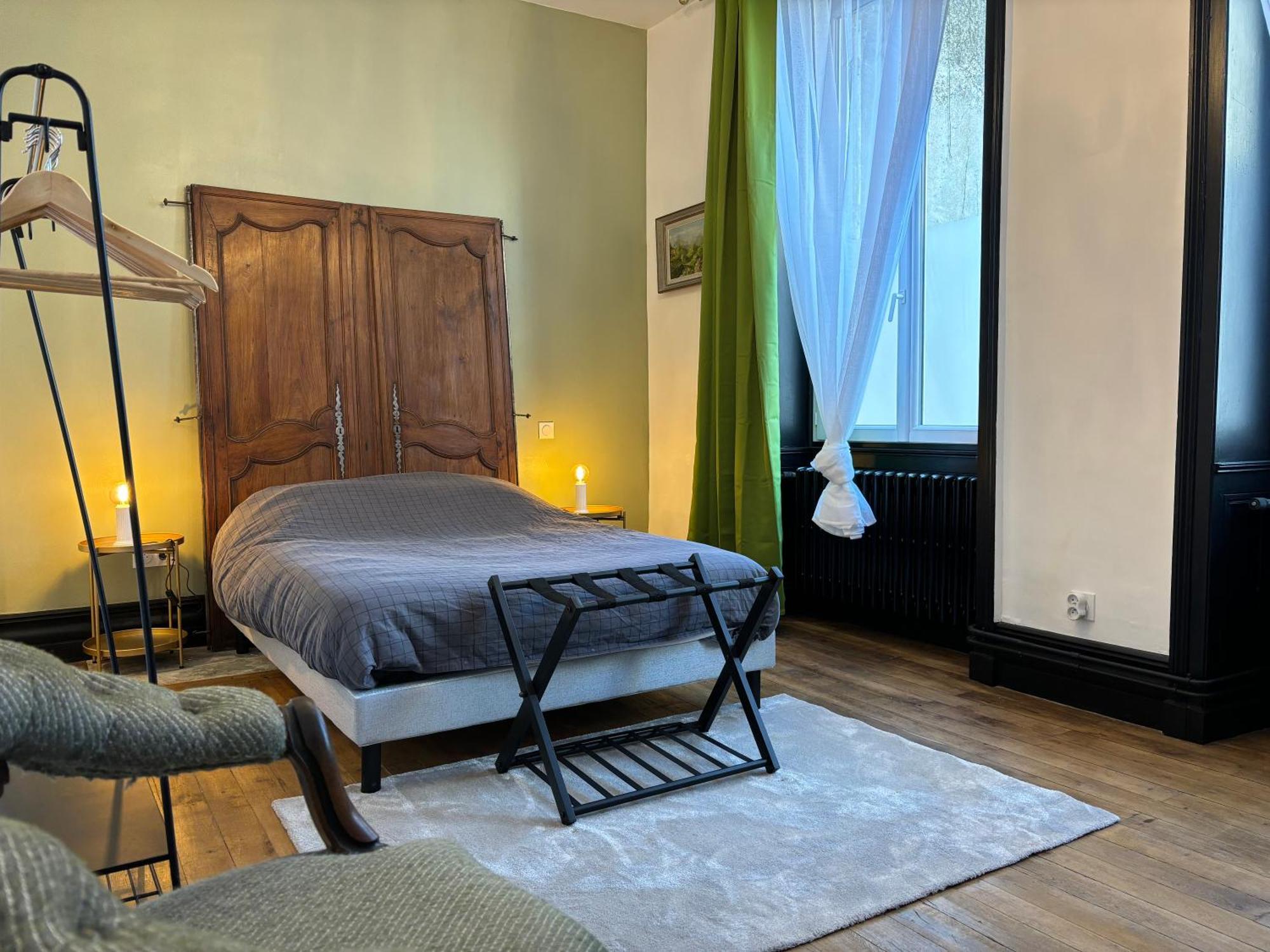 Maison A La Guitarde - Hotel Particulier Hippolyte Chateauroux Bagian luar foto